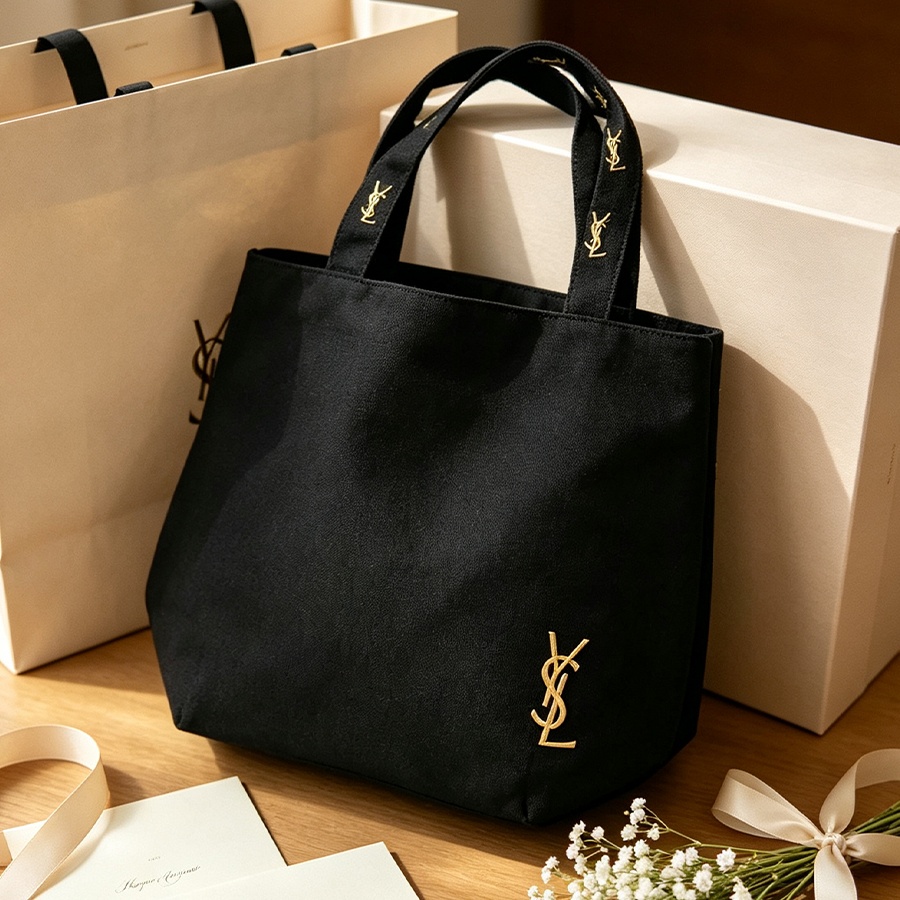 Borsa Yves Saint Laurent YSL M - Ysl Beauty Makeup recensione e prezzo